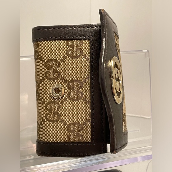 Gucci monogram key case - Picture 6 of 17